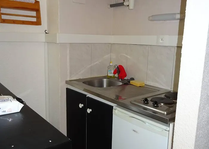 Avec Terrasse Et Parking, - Fr-1-833-29 קאנט אן רוסיון