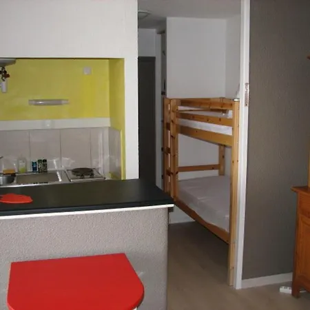 Avec Terrasse Et Parking, - Fr-1-833-29 Apartment