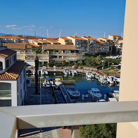 Apartmán Avec Terrasse Et Parking, - Fr-1-833-29